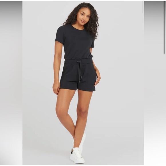 SPANX‎ AirEssentials Short Sleeve Romper Pockets Soft Airluxe Black Size XS - Picture 3 of 12